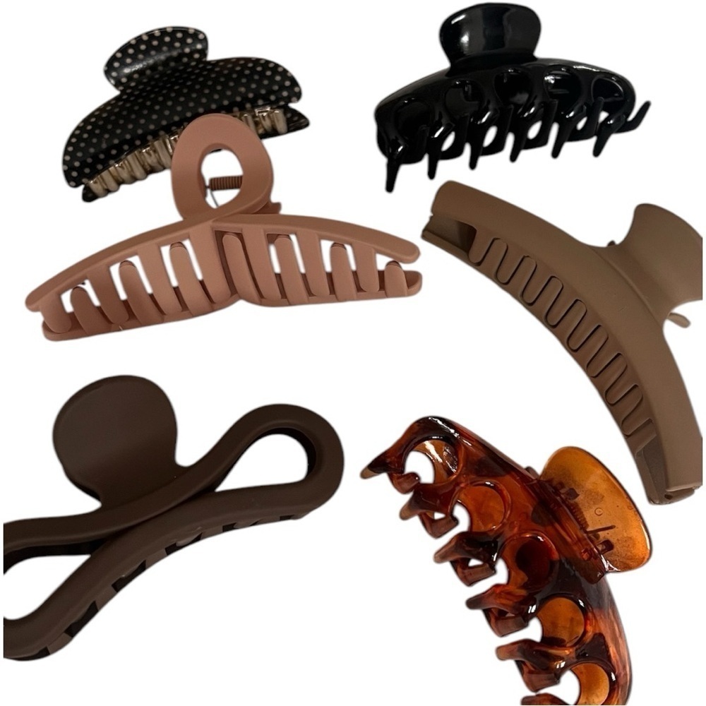 NWOT HAIR CLIPS